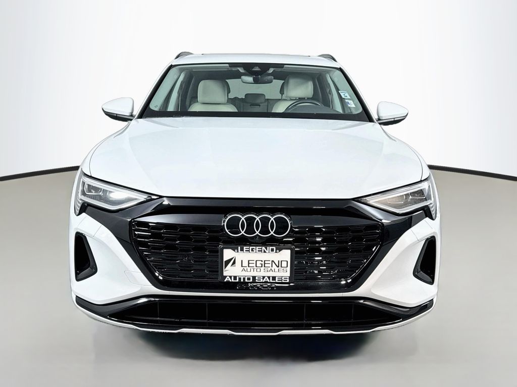 audi q8 e-tron 2024 WA14AAGE4RB017420 image audi q8 e-tron 2024 WA14AAGE4RB017420 image